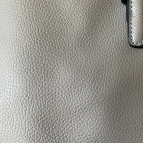 Kenneth Cole Reaction Gray Shoulder Bag - Picture 14 of 16